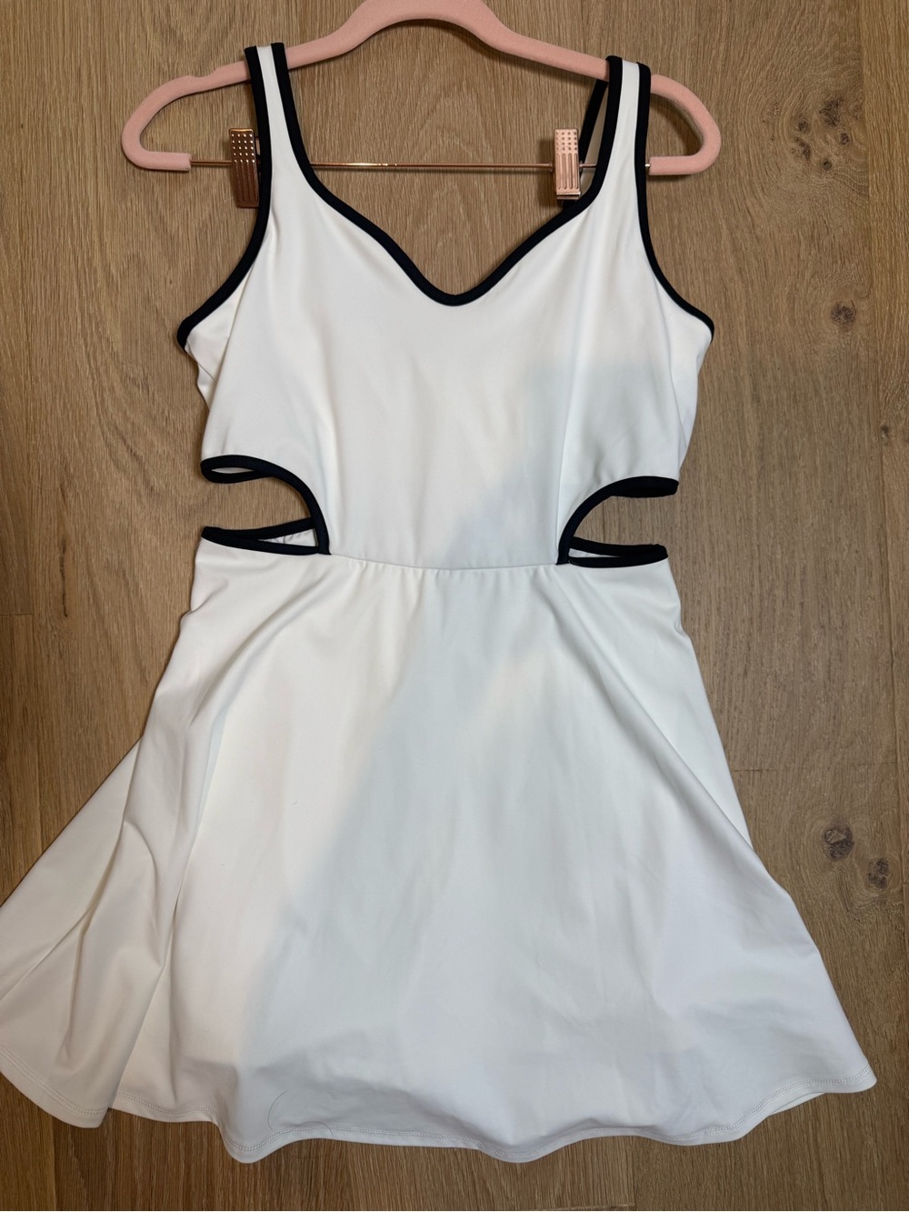 Old Navy Active PowerSoft Cutout Active Dress | White/Black | Medium